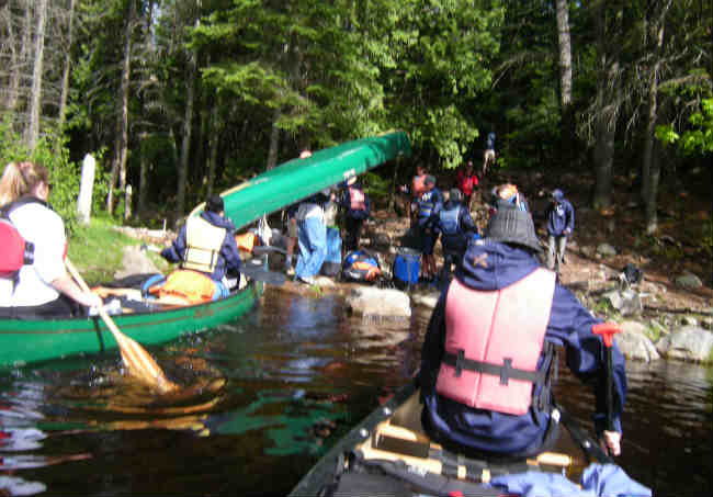 canoe-portage-start.JPG
